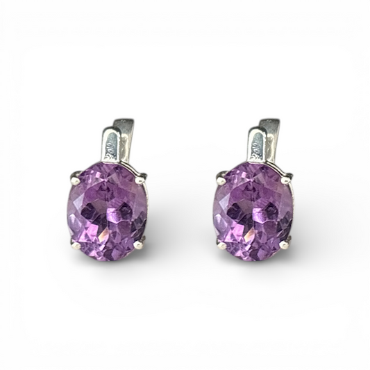 Violet Glow - Amethyst Stud Earrings in 925 Silver