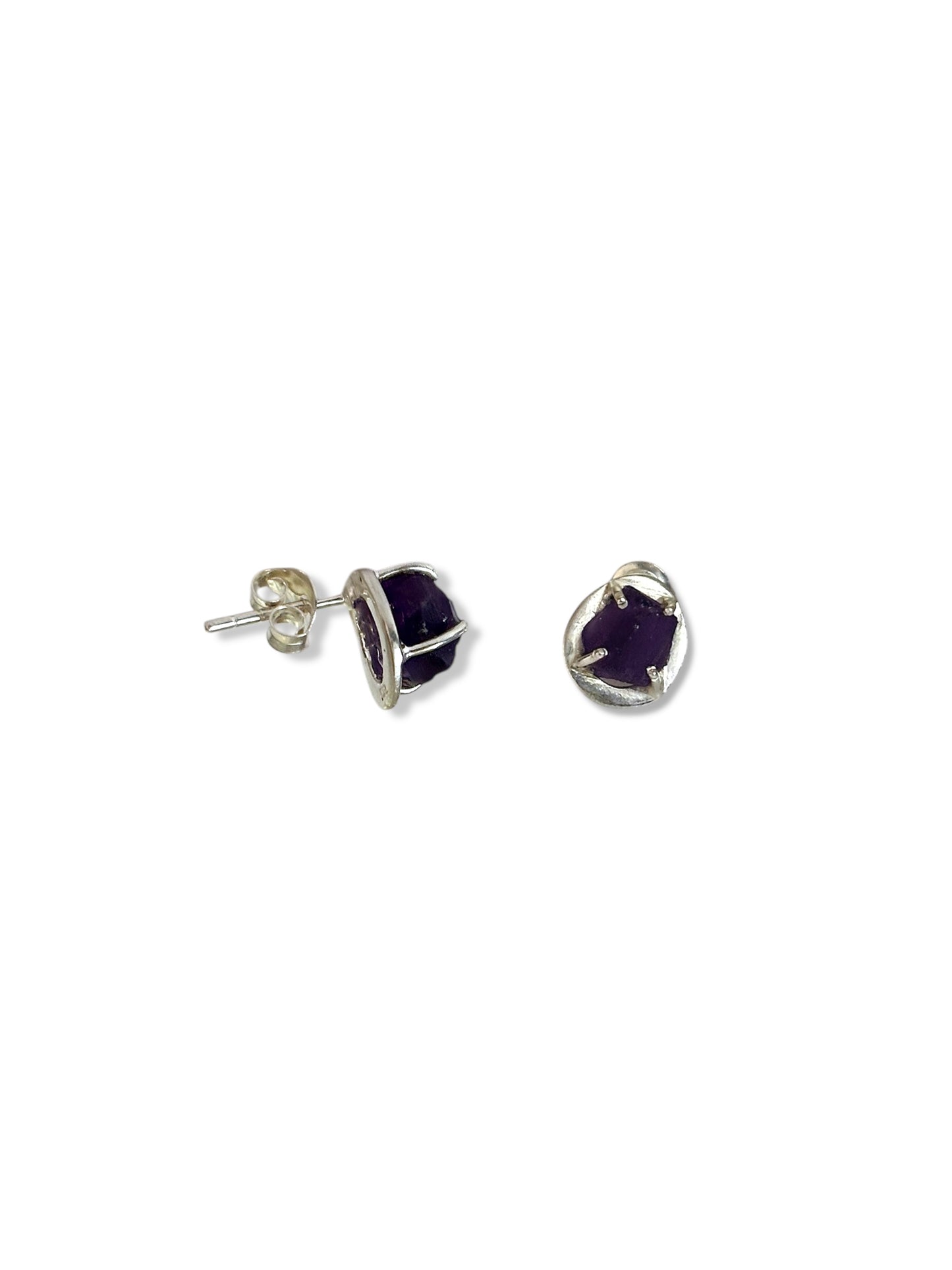 Raw Orchid - Uncut Amethyst Stud Earrings | 925 Silver