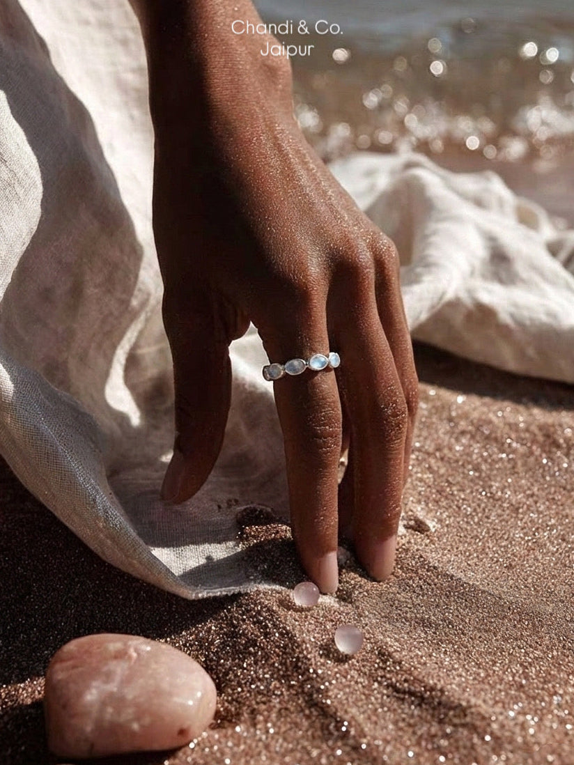 Lunar Loop - Rainbow Moonstone Band Ring | 925 Silver