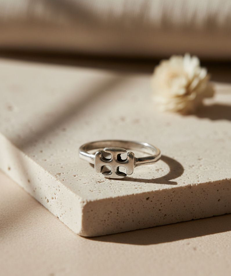 Tory Chic Ring - 925 Sterling Silver Ring