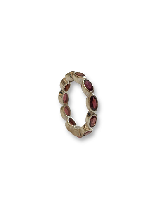 Crimson Loop - Garnet Band Ring | 925 Silver